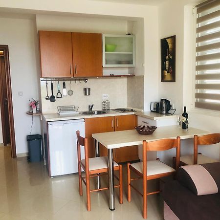 Bay View Apartments Petrovac Exterior photo