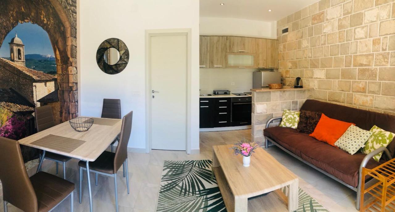 Bay View Apartments Petrovac Exterior photo